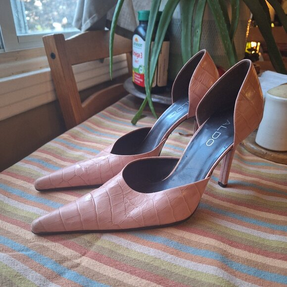 Vintage Aldo heels - Picture 1 of 7